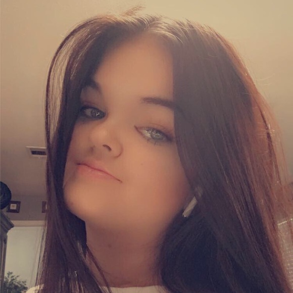 Meet your Posher, Hanna - Picture 1 of 1